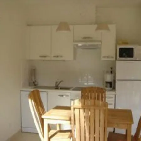 La Claire Eau Apartment